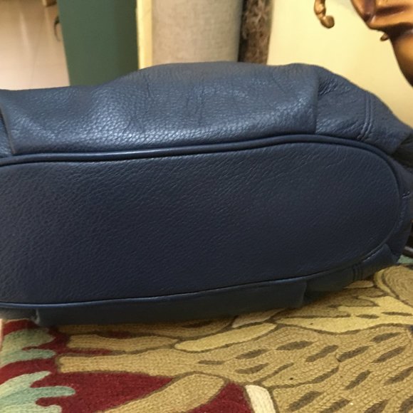 Authentic Michael Kors LG Ring Tote Navy Blue - Picture 16 of 16